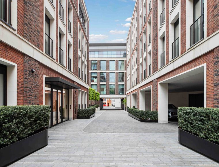 New Build Luxury Apartment in Kensington